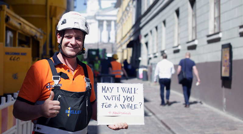 Urban hitchhiking, friends in Helsinki