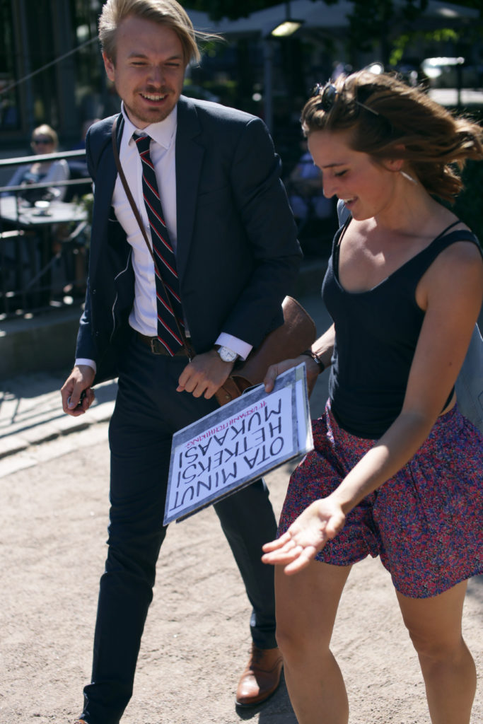 Urban hitchhiking in Helsinki